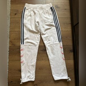 ADIDAS SWEATPANTS Size M